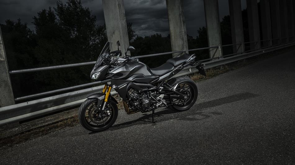 2015-Yamaha-MT09-Tracer-EU-Matt-Grey-Static-002