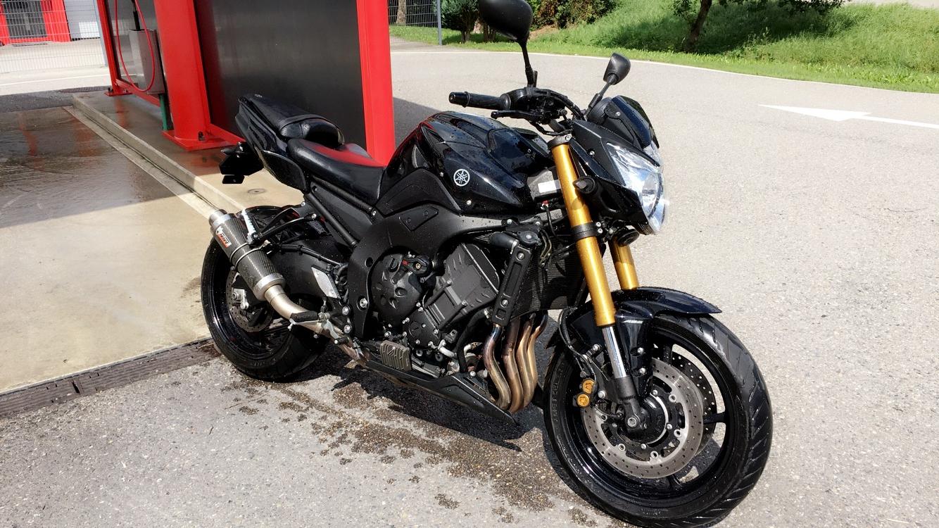 meine 2011er Yamaha FZ8N