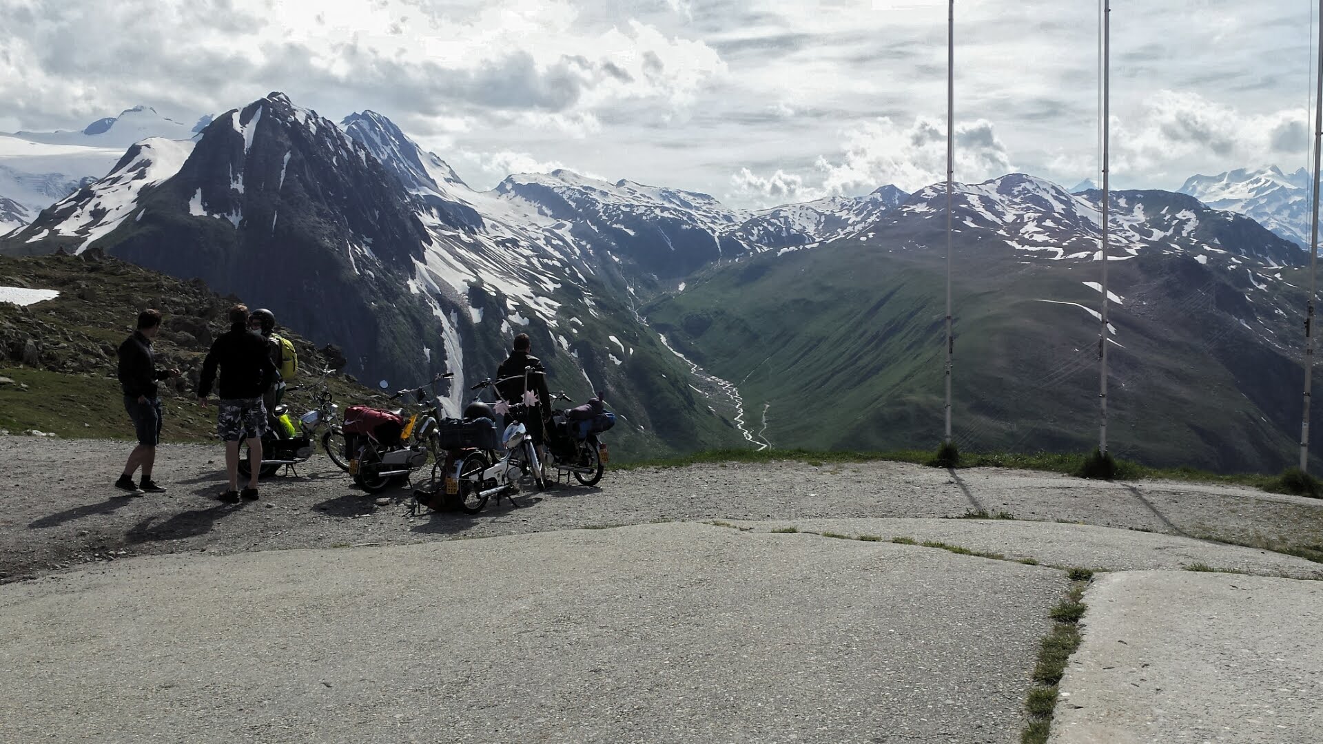 50ccm Abenteurer auf dem Nufenen