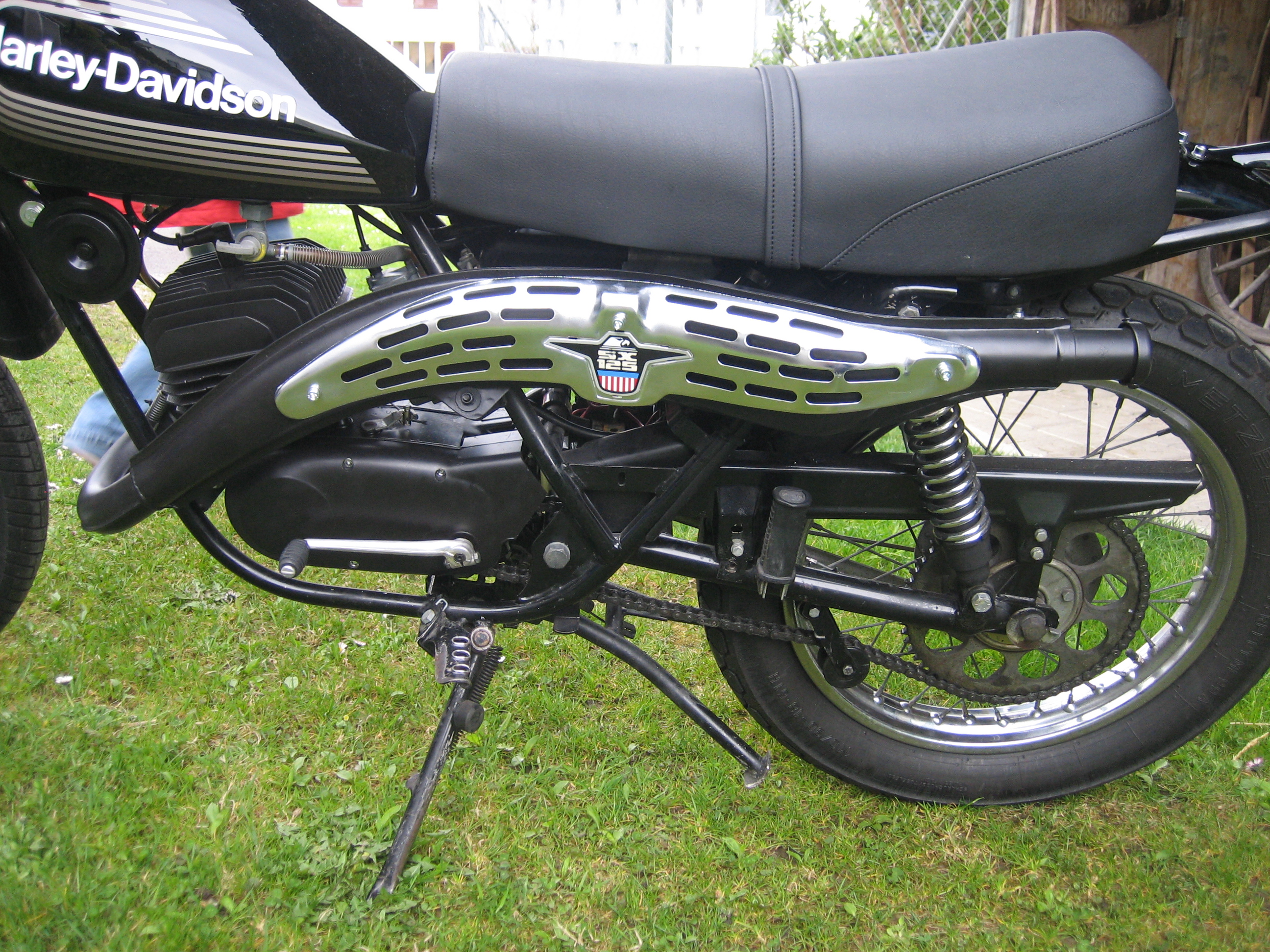 Harley SXT125